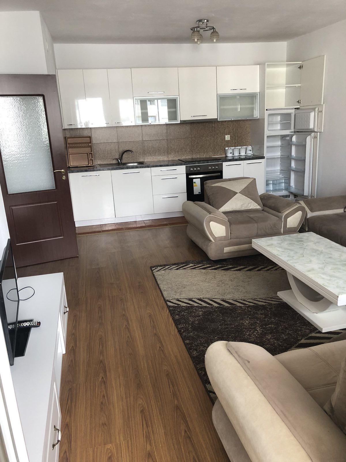 Apartamento en venta – 93 m² | Dardania, Fushë Kosovë, cerca de la escuela “Mihal Gramen”