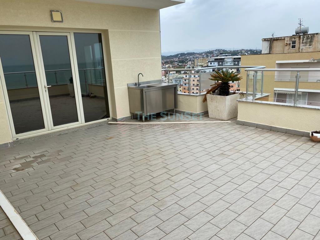 Penthouse zum verkauf - Durrës strand
