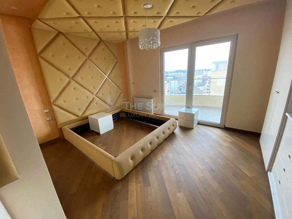 Penthouse zum verkauf - Durrës strand