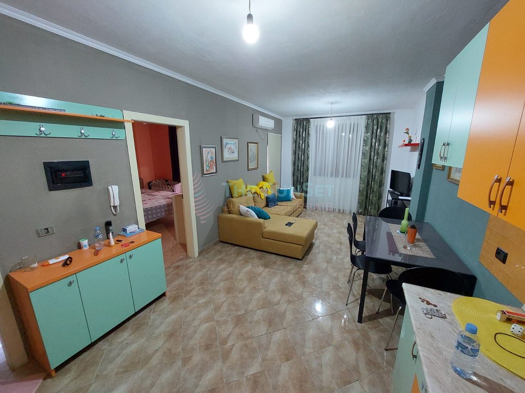 Appartamento 1+1 in vendita - shkëmbi i kavajës
