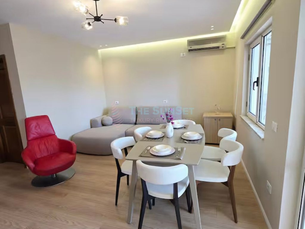 Luxus-penthouse 2+1 zur miete in bllok