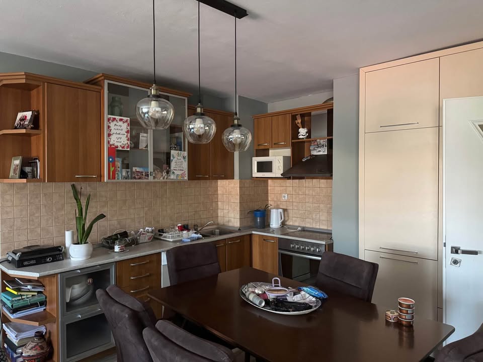 Wohnung zu mieten 2+1 in Pejton
