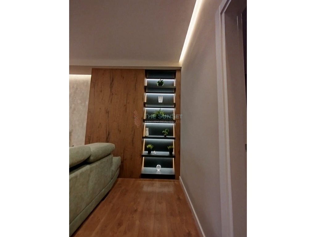 Apartment 2+1+2 zum verkauf & 2 parkplätze in selitë
