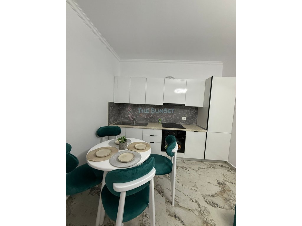 Apartment 1+1+abstellraum+parkplatz zum verkauf im gebiet von shkëmbi i kavajës