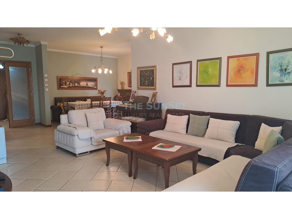 Apartment 3+1+2 for rent with garage parking spot