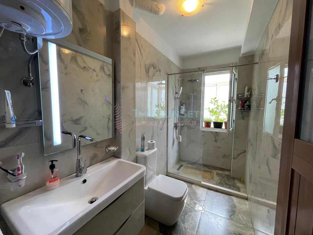 Apartment 3+1+2 zu mieten bei Tirana bank, nene tereza platz
