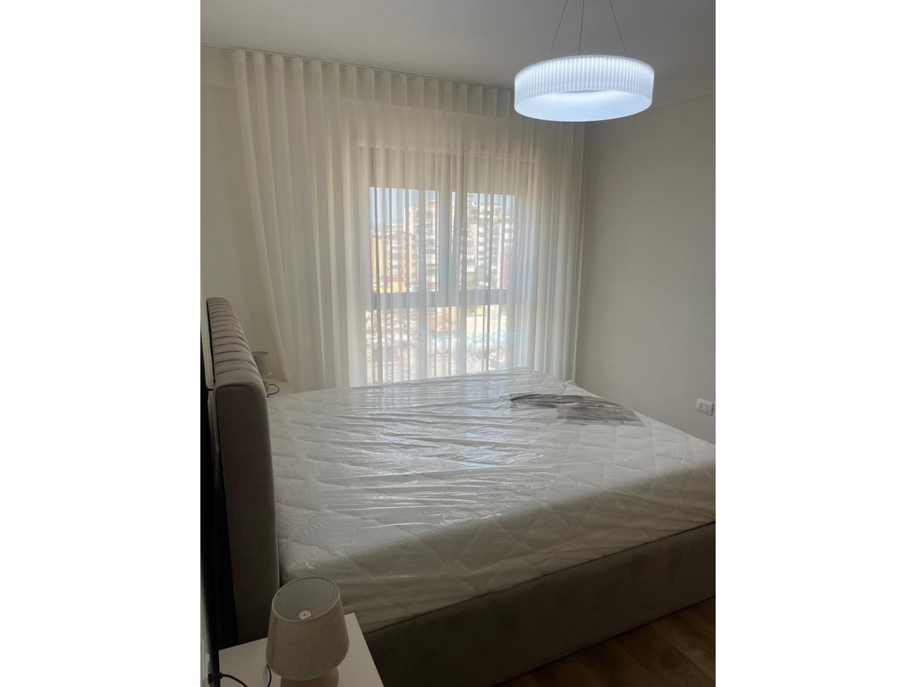 Wohnung 1+1 zu mieten nahe rote schule