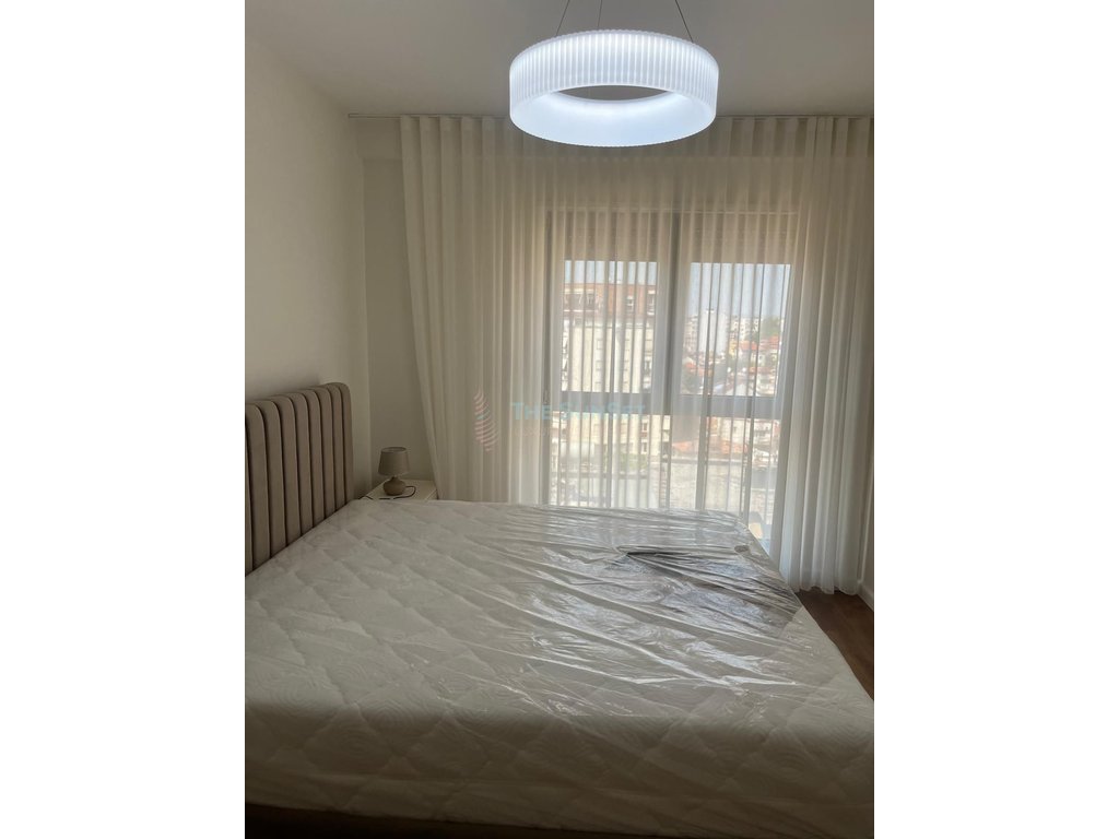 Wohnung 1+1 zu mieten nahe rote schule