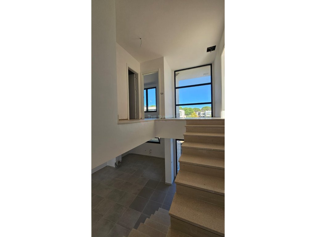 Villa in vendita – San pietro resort, baia di lalzi