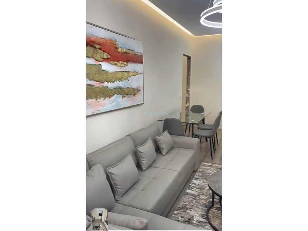 Apartment zur miete 3+1+2 im botschaftsblock, Tirana