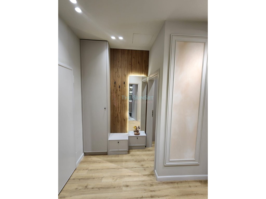 Apartamento 1+1 en venta en la playa, Durrës