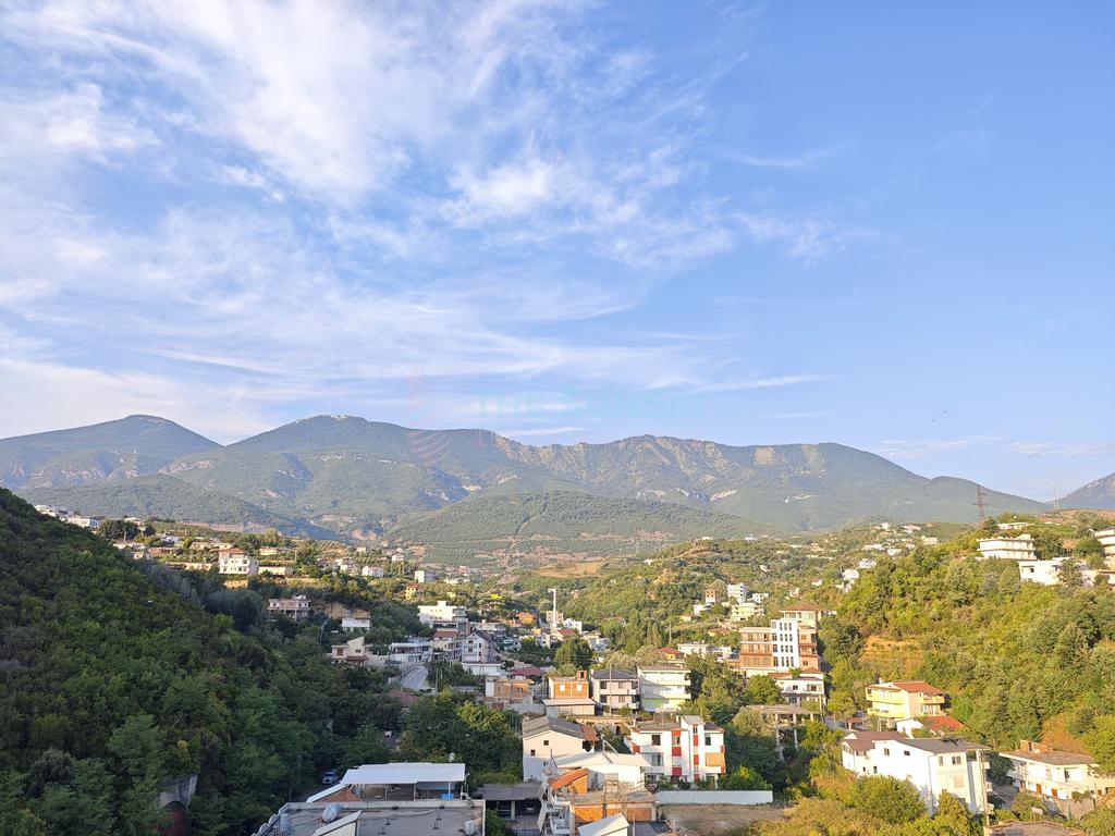 2+1 apartment for rent near shkozë roundabout!