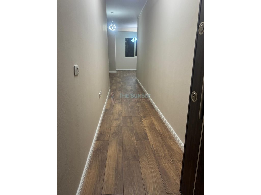 Wohnung 2+1 zu verkaufen in fresku, Tirana