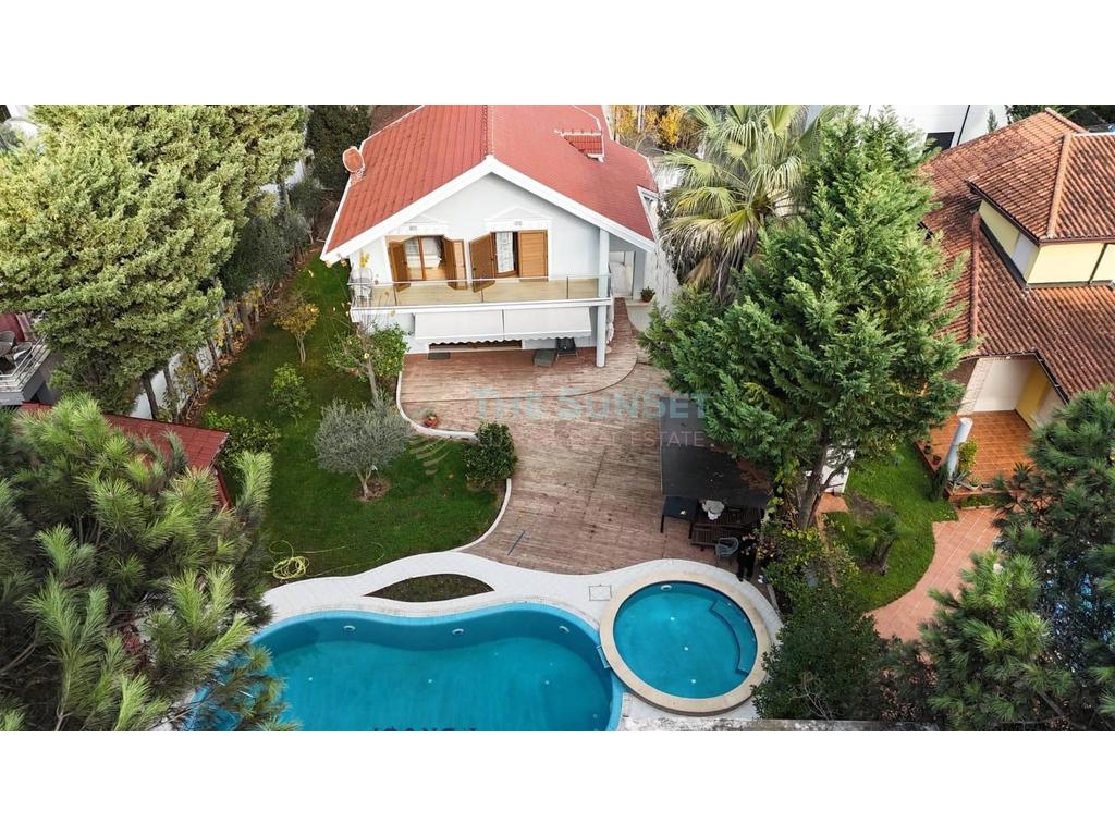 Villa privata in vendita a qerret