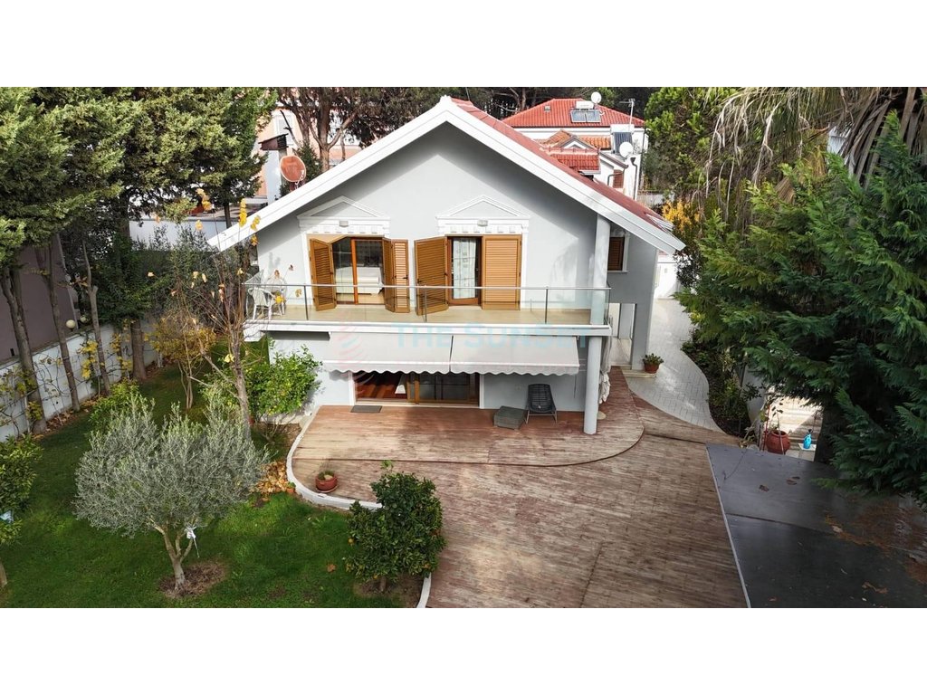 Private villa zum verkauf in qerret