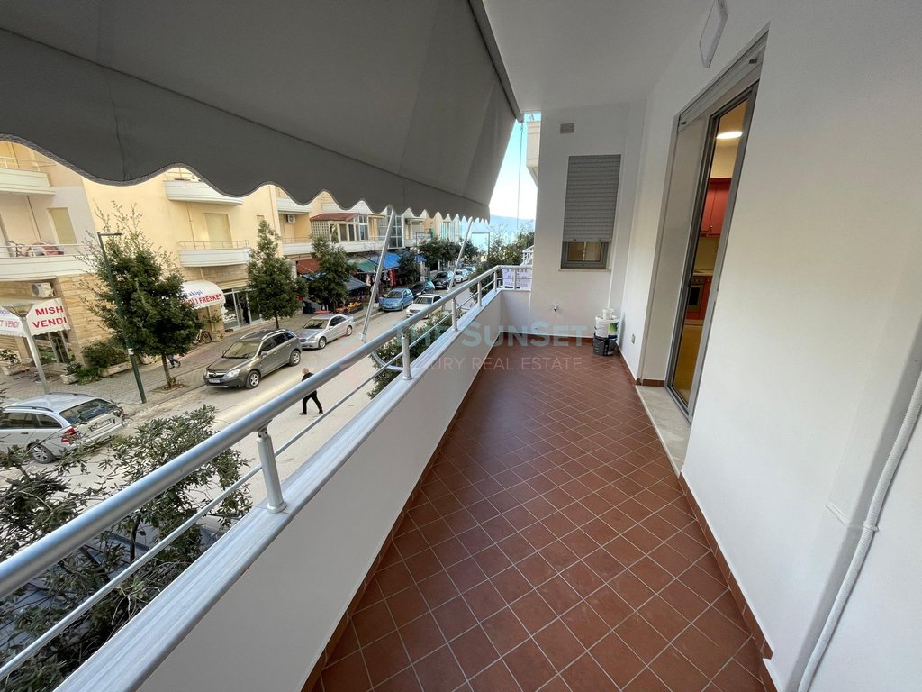 Apartment zum verkauf lungomare vlore ap hotel