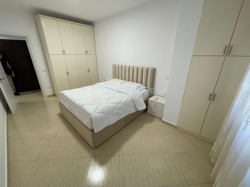 Apartment zum verkauf lungomare vlore ap hotel