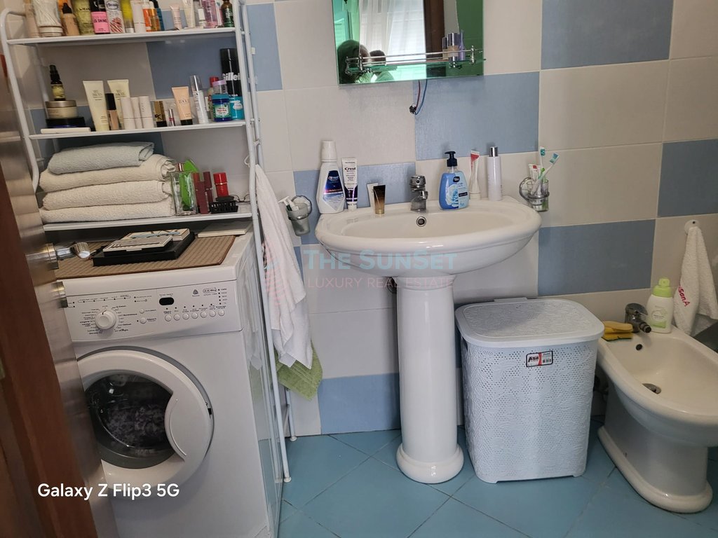 Apartment zum verkauf lungomare Vlorë
