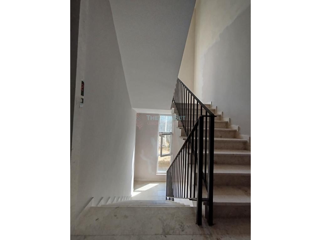 Penthouse for sale in selite