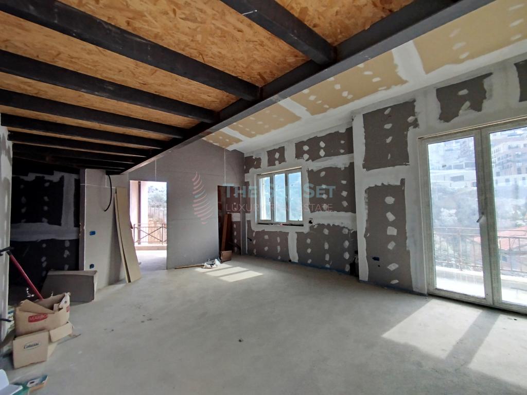 Penthouse for sale in selite