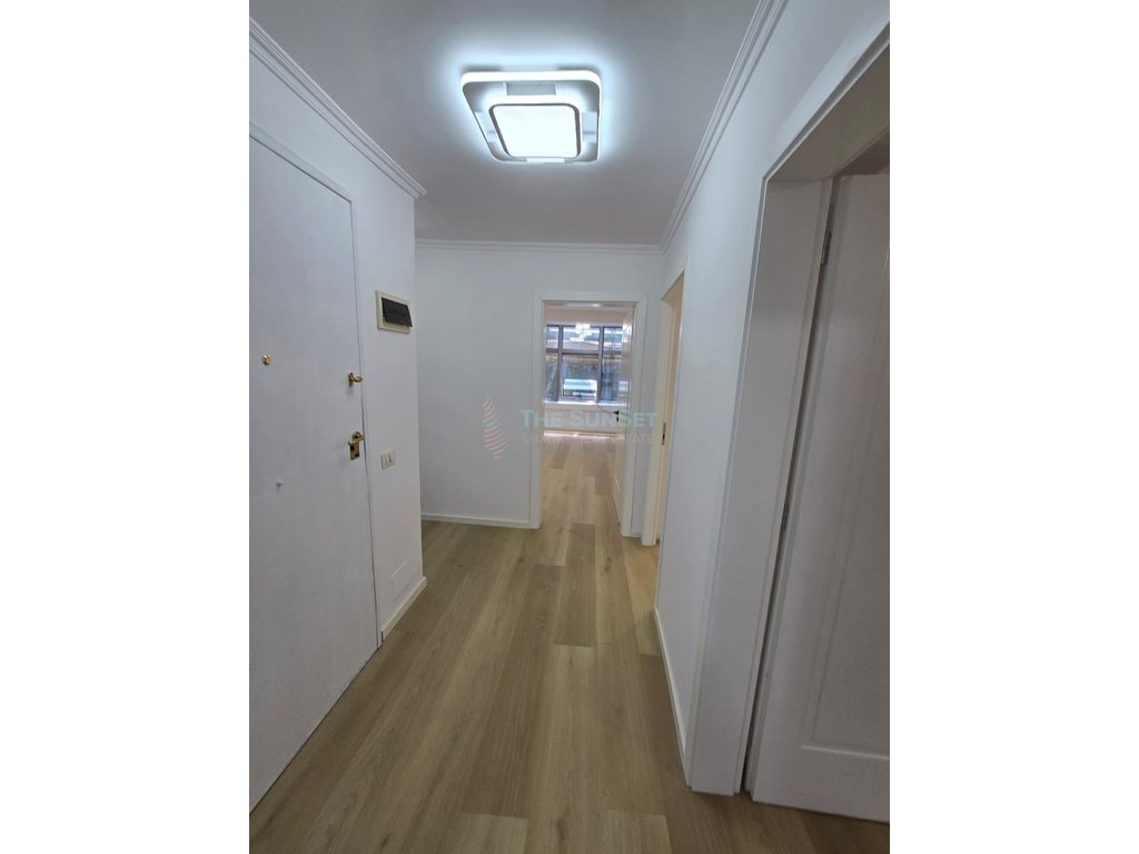 2+1 wohnung zum verkauf bei 21 dhjetori