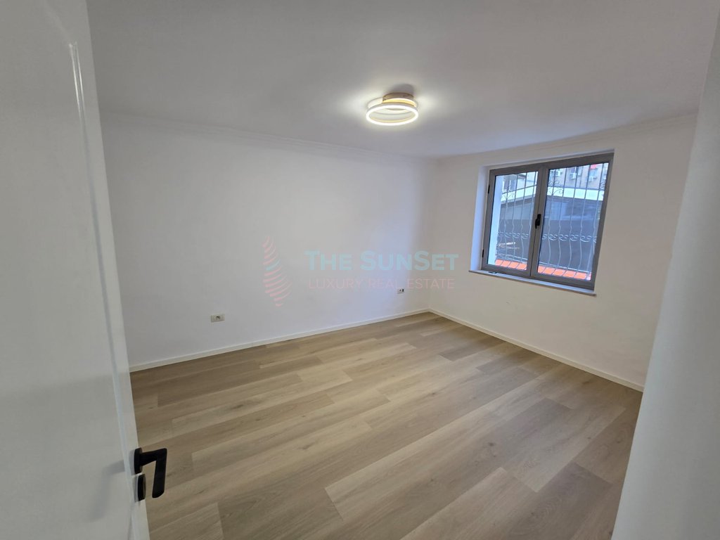 2+1 wohnung zum verkauf bei 21 dhjetori