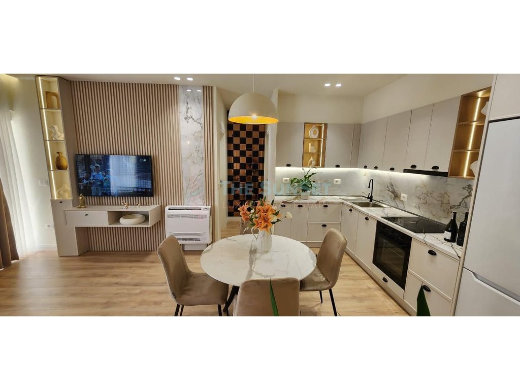 Apartamento de lujo 2+1 en venta en la playa, Durrës