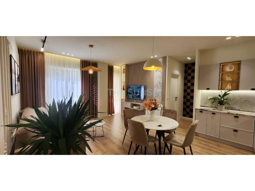 Apartamento de lujo 2+1 en venta en la playa, Durrës