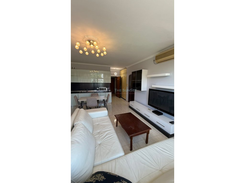 Apartment zum verkauf shkëmbi i kavajës
