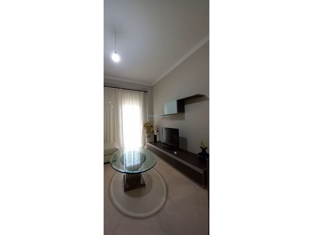 2+1+2 wohnung in lungomare, Vlorë mit eigentumsurkunde