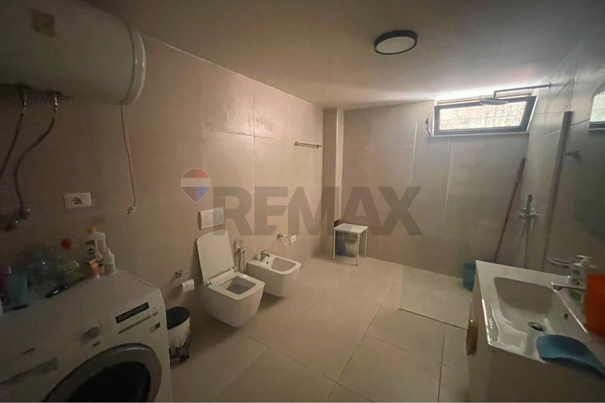 Apartament 1+1 me qira pranë uzinës dinamo 50.000 lekë/muaj