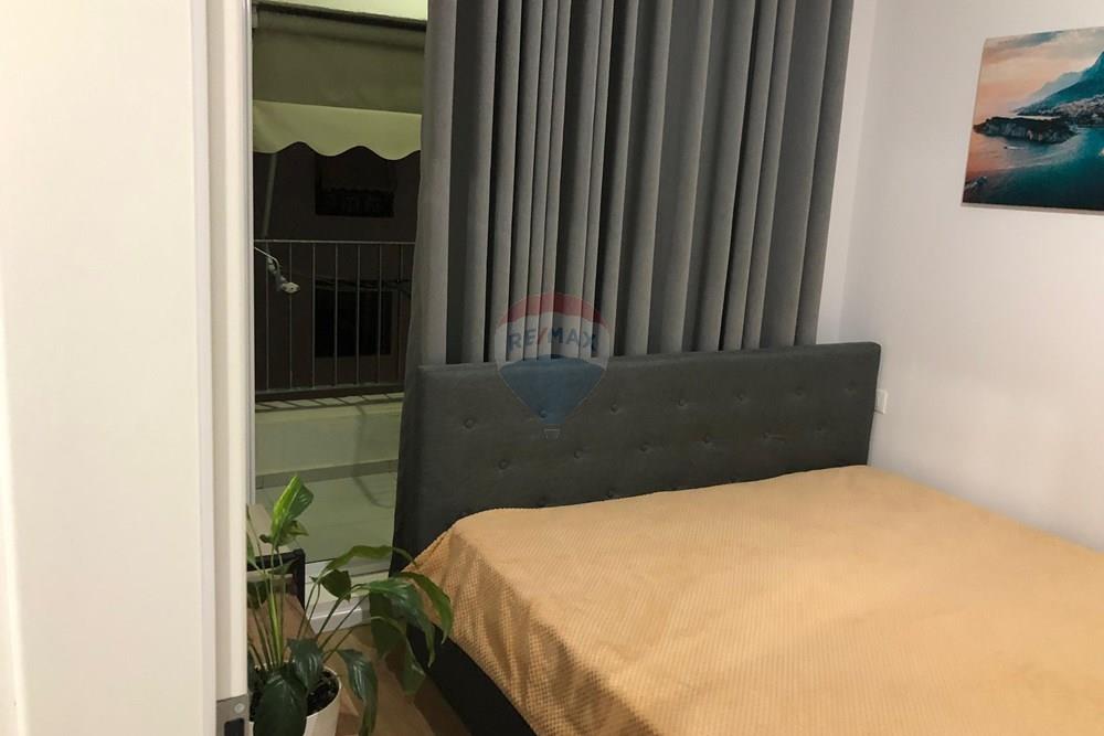 Jepet me qera apartament 1+1 pallatet kaimi, mangalem, ali dem