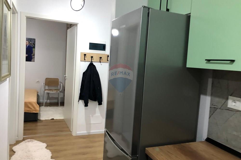 Jepet me qera apartament 1+1 pallatet kaimi, mangalem, ali dem
