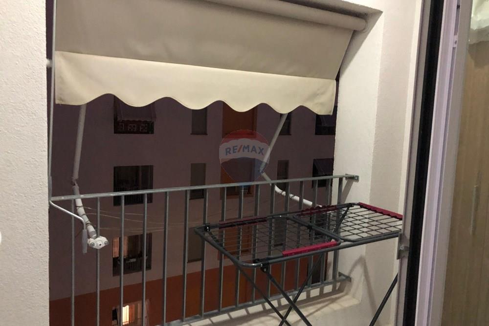 Jepet me qera apartament 1+1 pallatet kaimi, mangalem, ali dem
