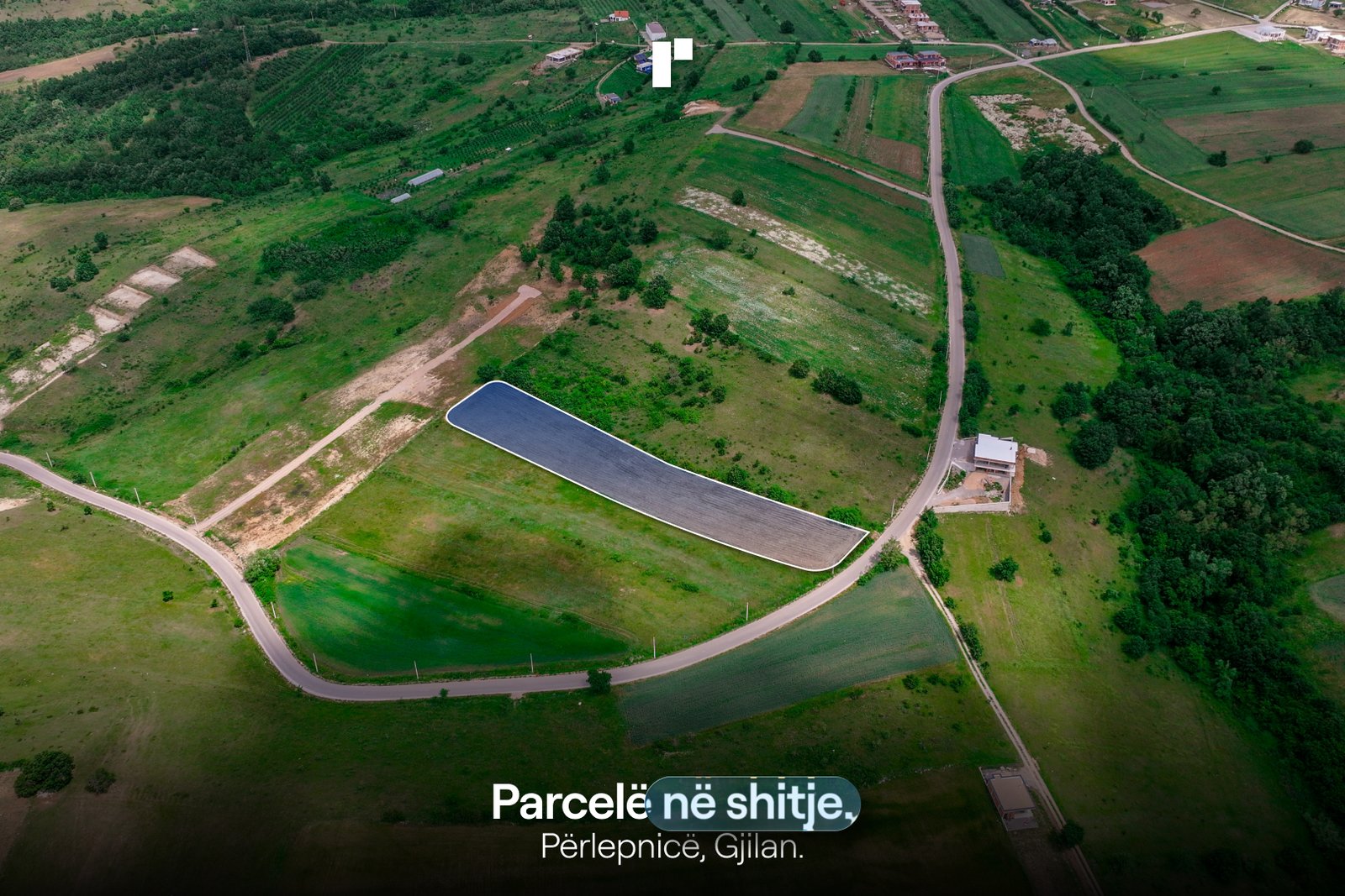 Parcelë në shitje!