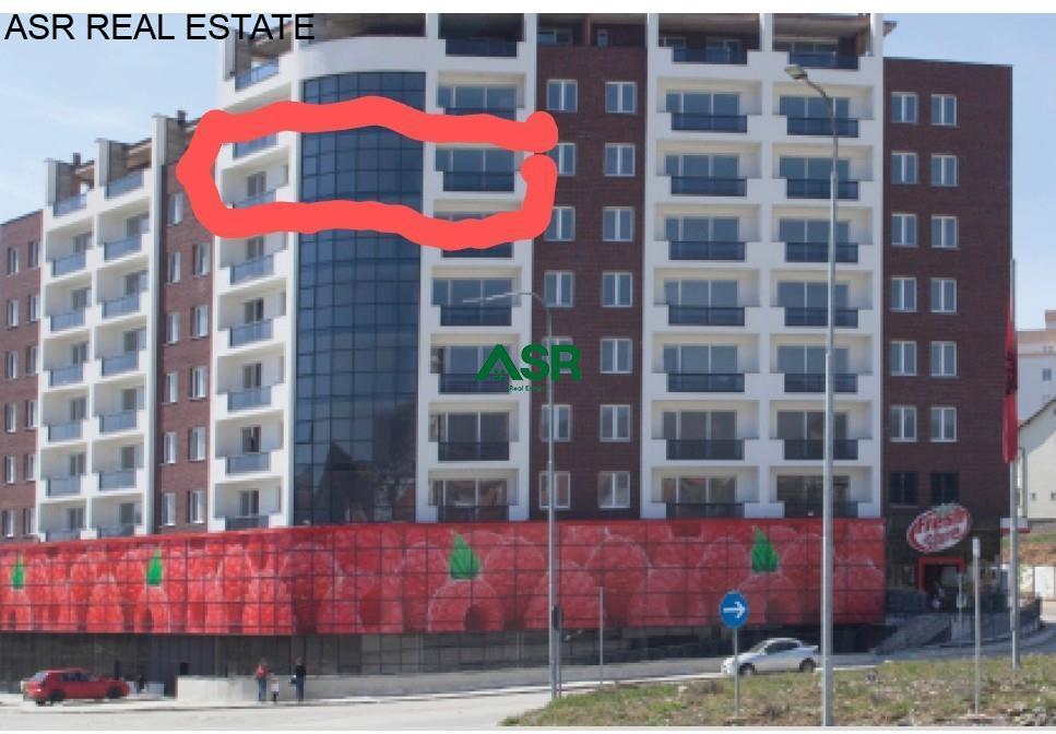 Lëshohet banesa me qira në rrugen c