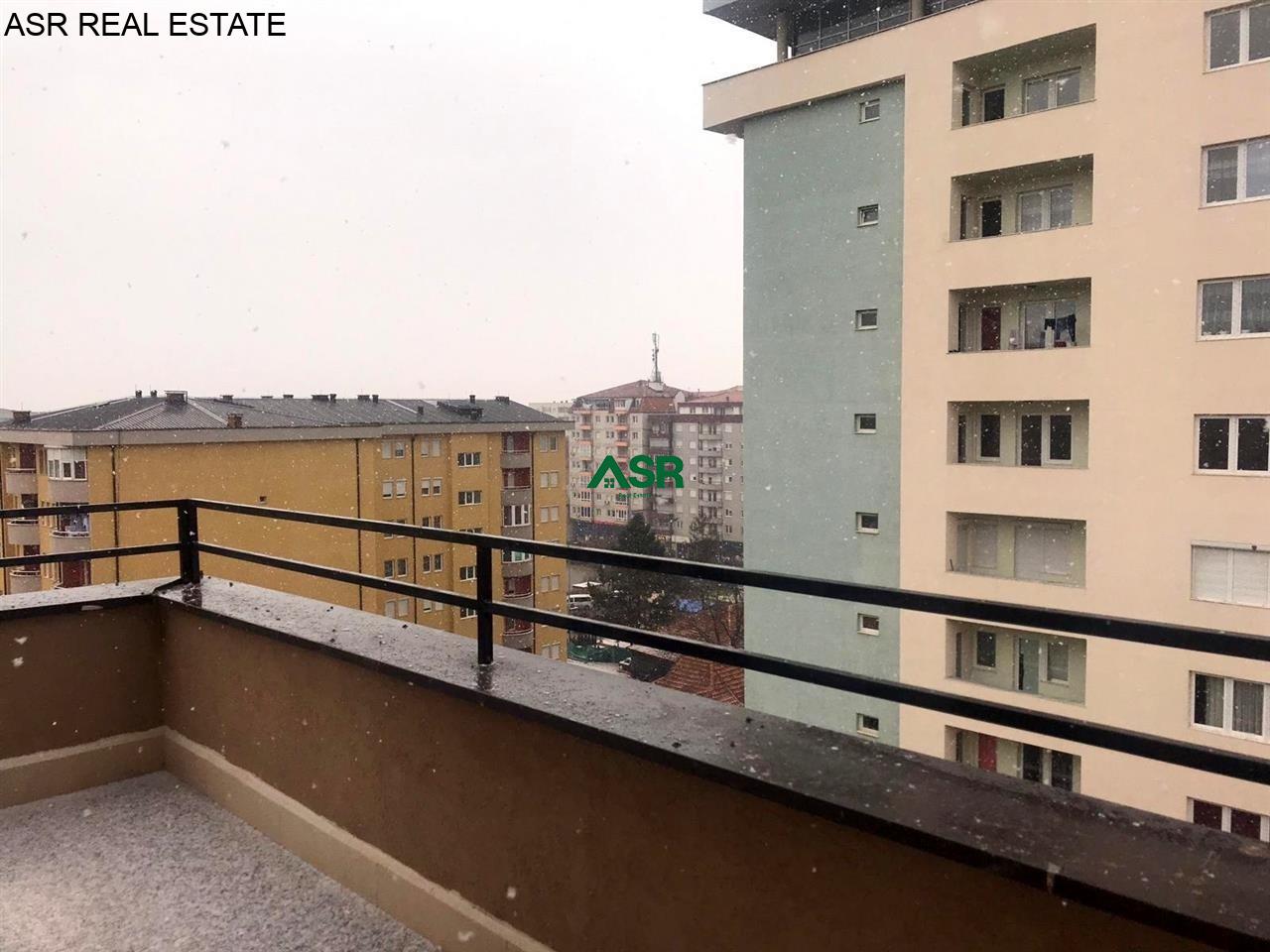 Lëshohet banesa  penthouse me qira në fushe kosove