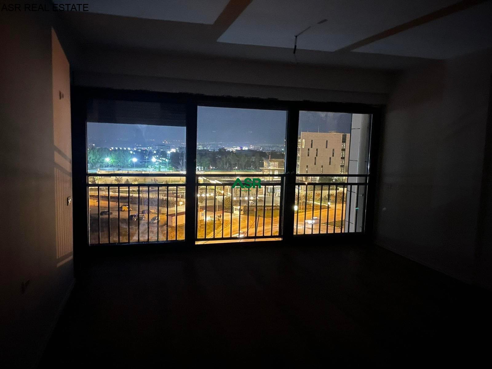 Lëshohet banesa me qira në lagjën arberia