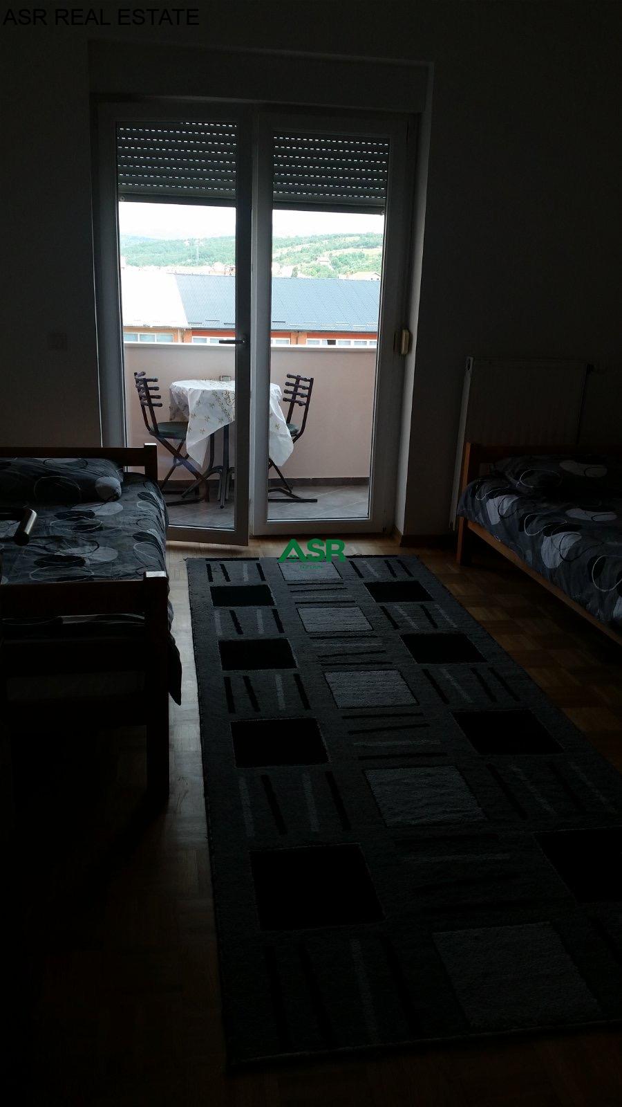 Lëshohet banesa me qira në lagjën e spitalit