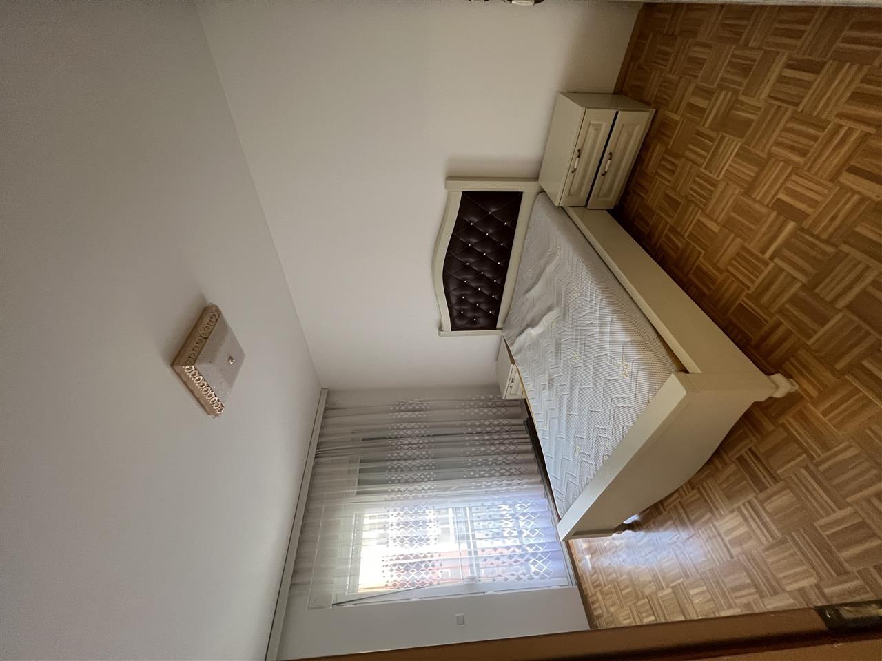 Lëshohet banesa me qira në lagjën rr. B