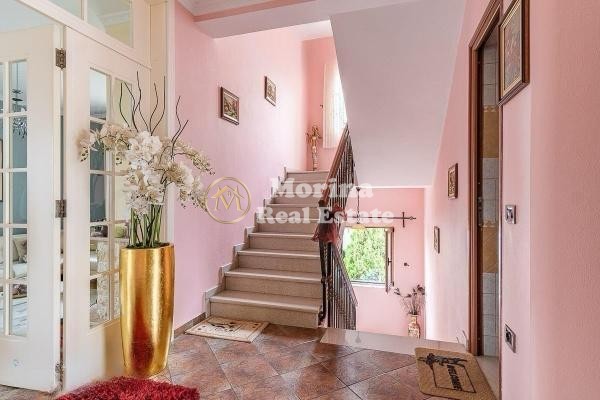 Shitje | vilë 5 + 3 | shkozë | 600000 €