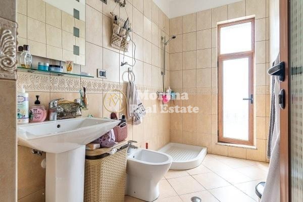 Shitje | vilë 5 + 3 | shkozë | 600000 €