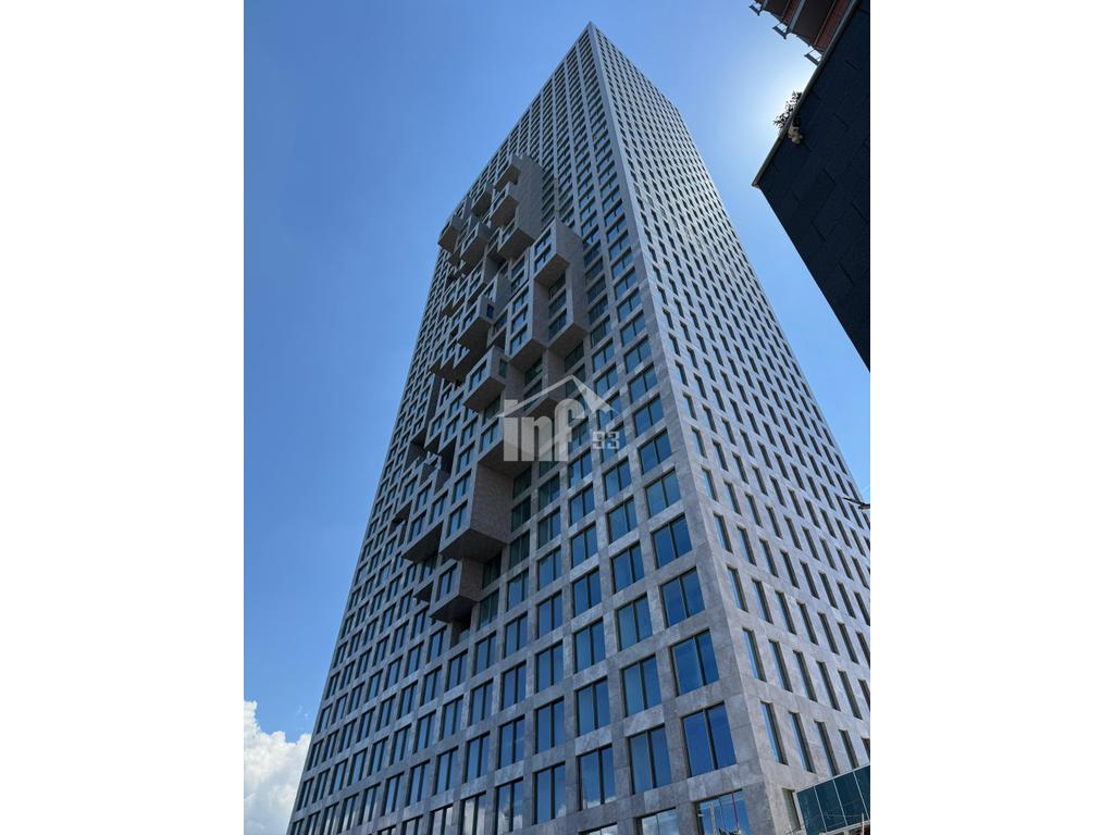 “Downtown One”, boulevard “Bajram Curri”