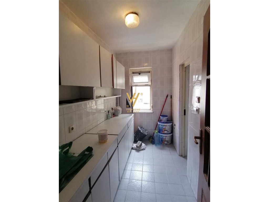 Apartment 2+1+block for rent on kavajes street 500 euro