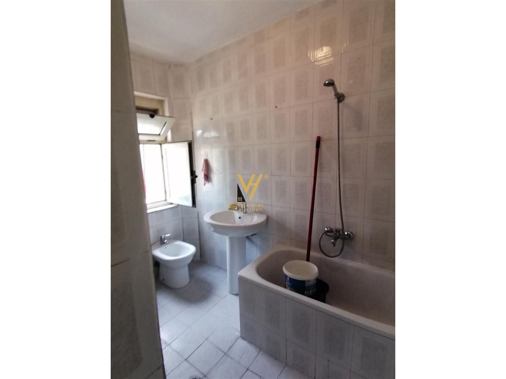 Apartment 2+1+block for rent on kavajes street 500 euro