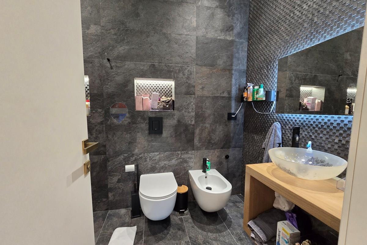 Apartament duplex luksoz për qira