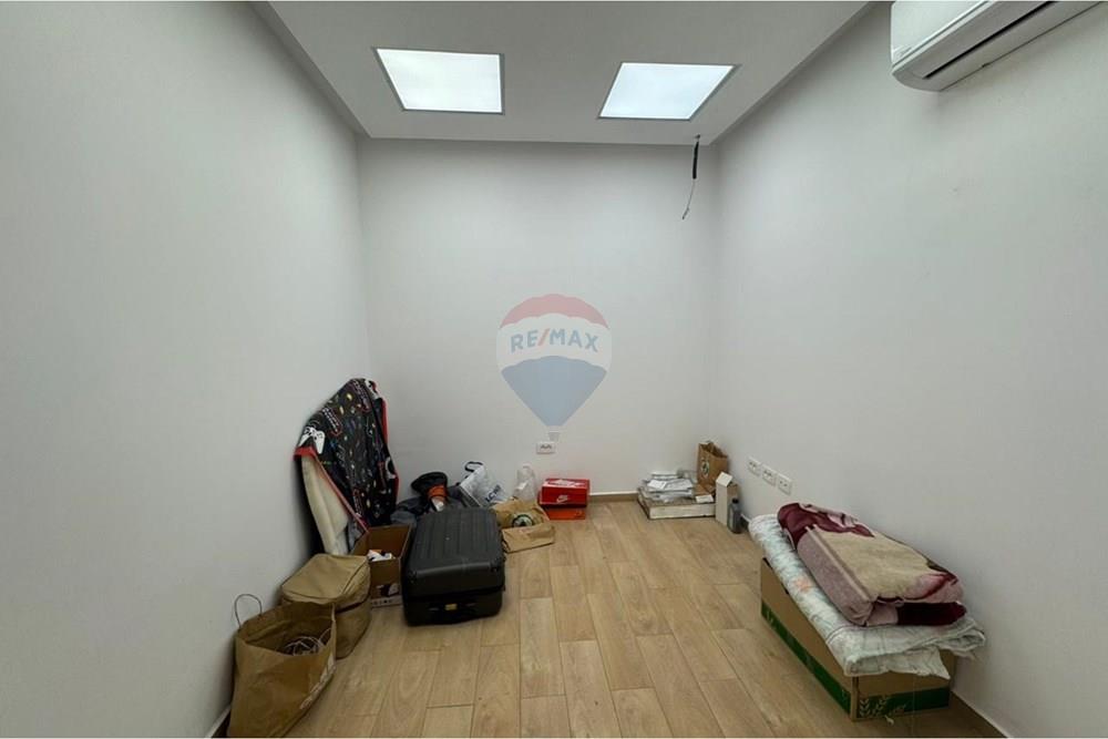 Shitet apartament 3+1 +2 te rruga dritan hoxha ne laprake