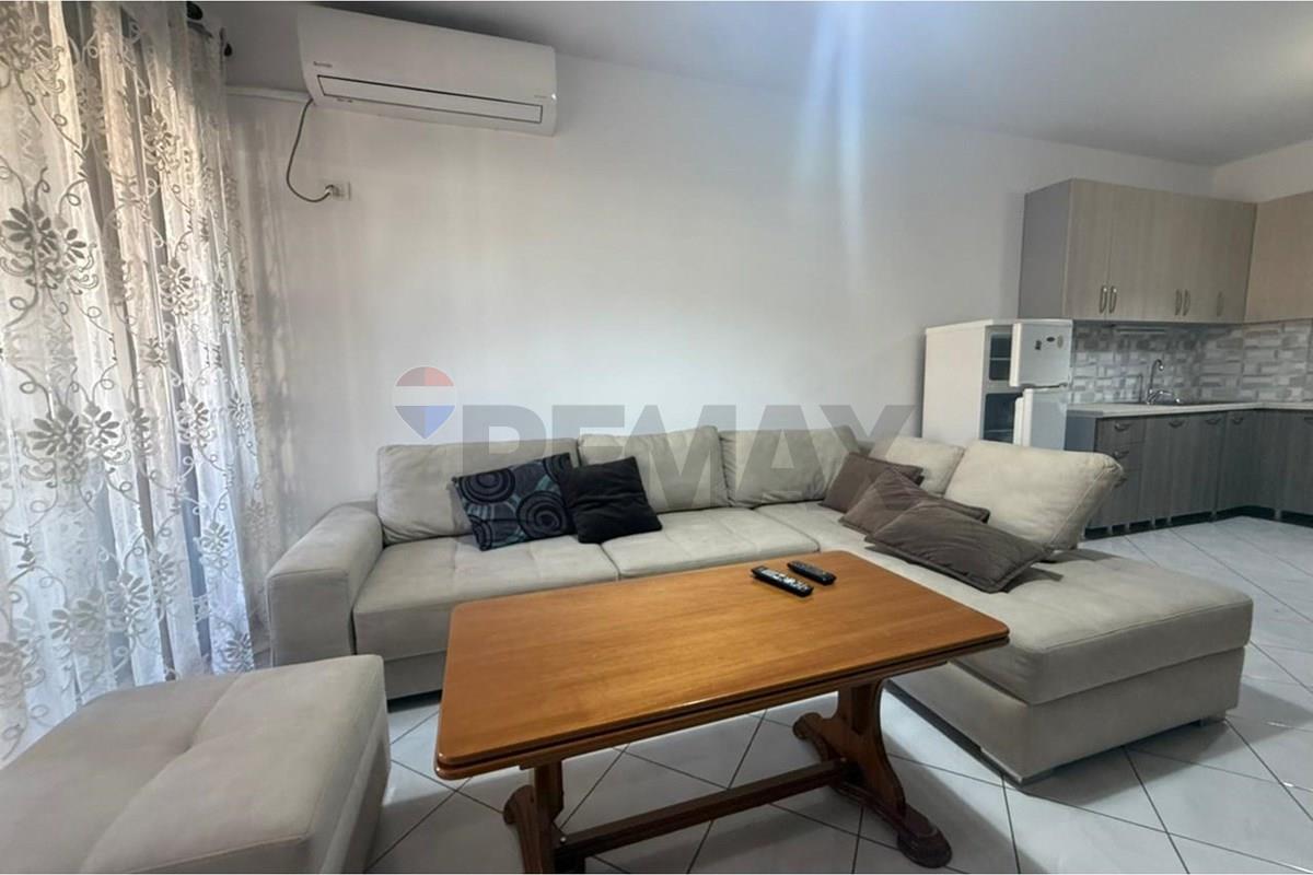 Apartament 1+1 me qira pranë santanna lounge