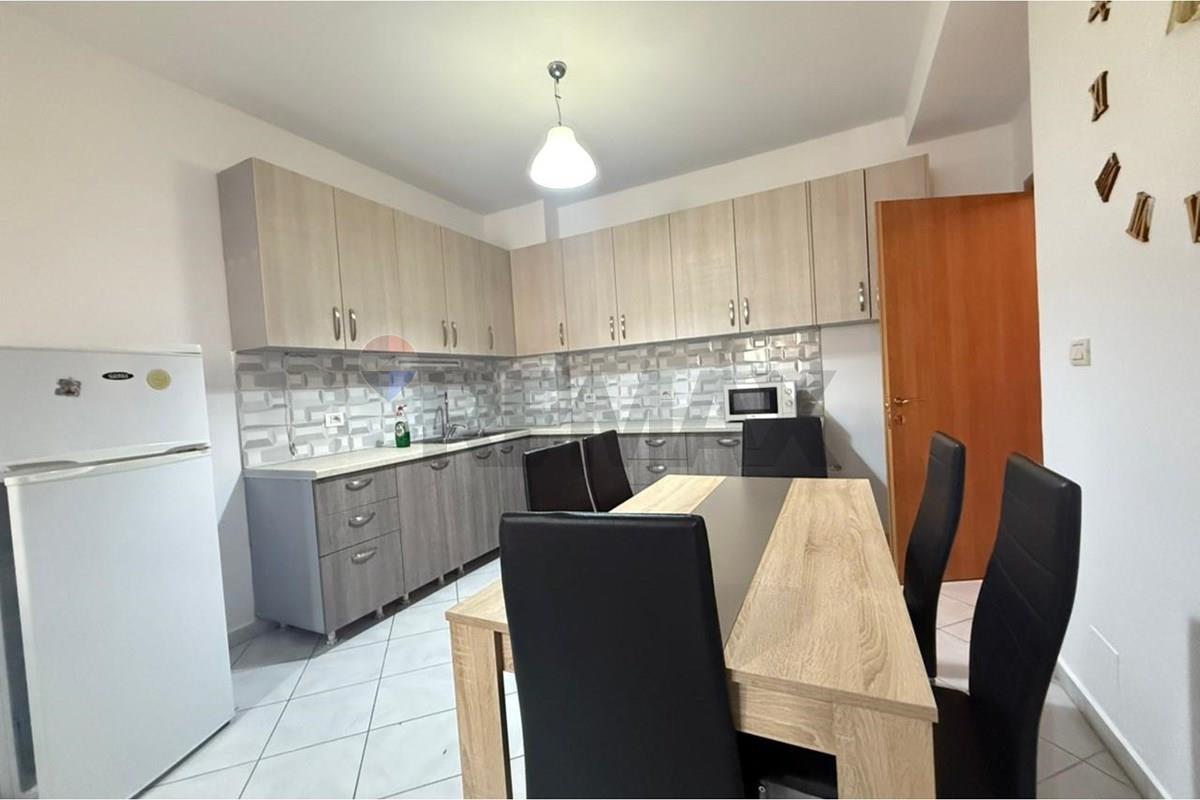 Apartament 1+1 me qira pranë santanna lounge