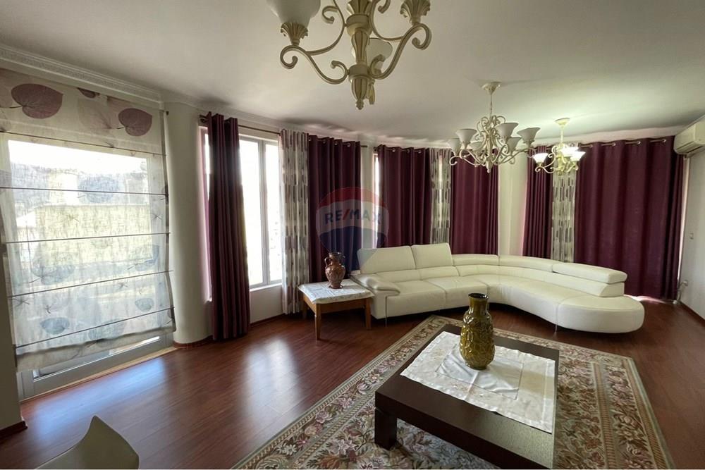 Zur miete wohnung 3+1+2